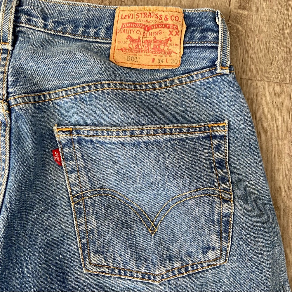 Vintage Levi’s 501 size 33 W 30 L